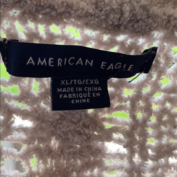 American Eagle sweater - Picture 3 of 3